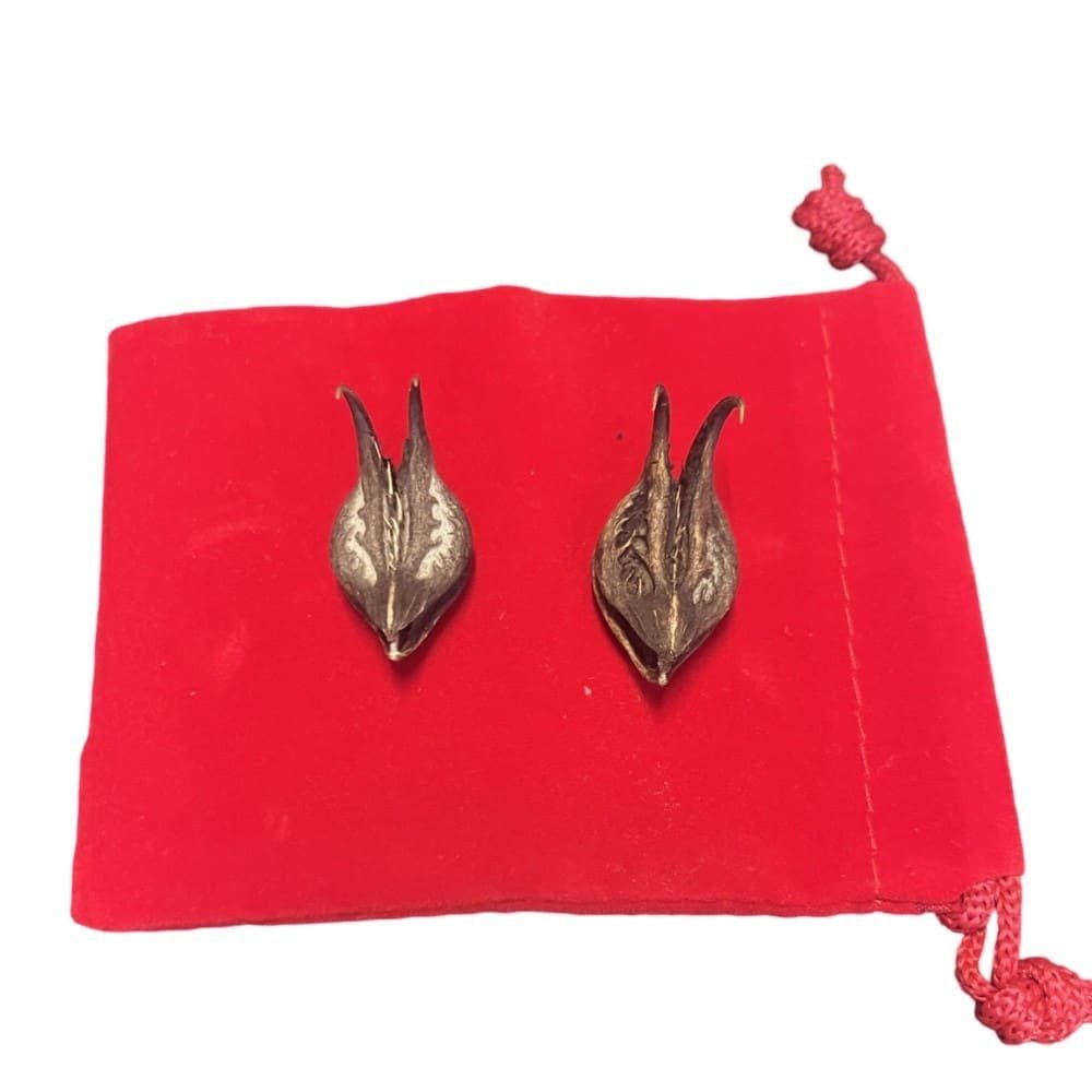 Bat Head Roots - One Pair