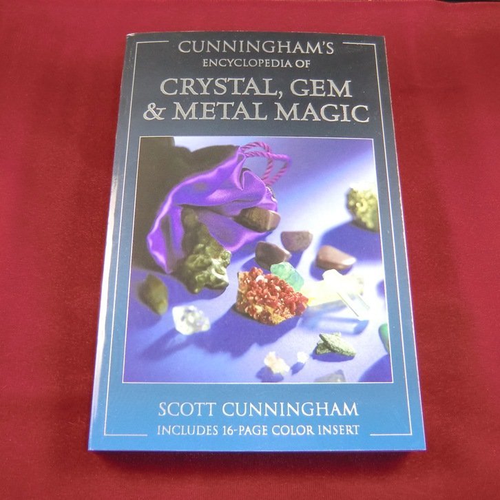 Cunningham's Encyclopedia Of Crystal, Gem &amp; Metal Magic